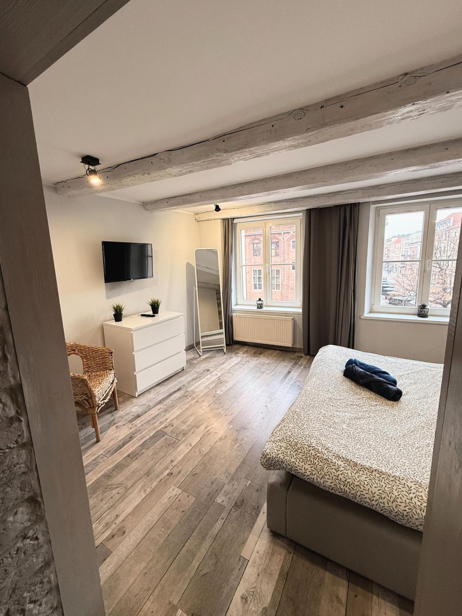 Apartament Z Widokiem Na Pomnik Kopernika - Rynek Staromiejski Torun Luaran gambar