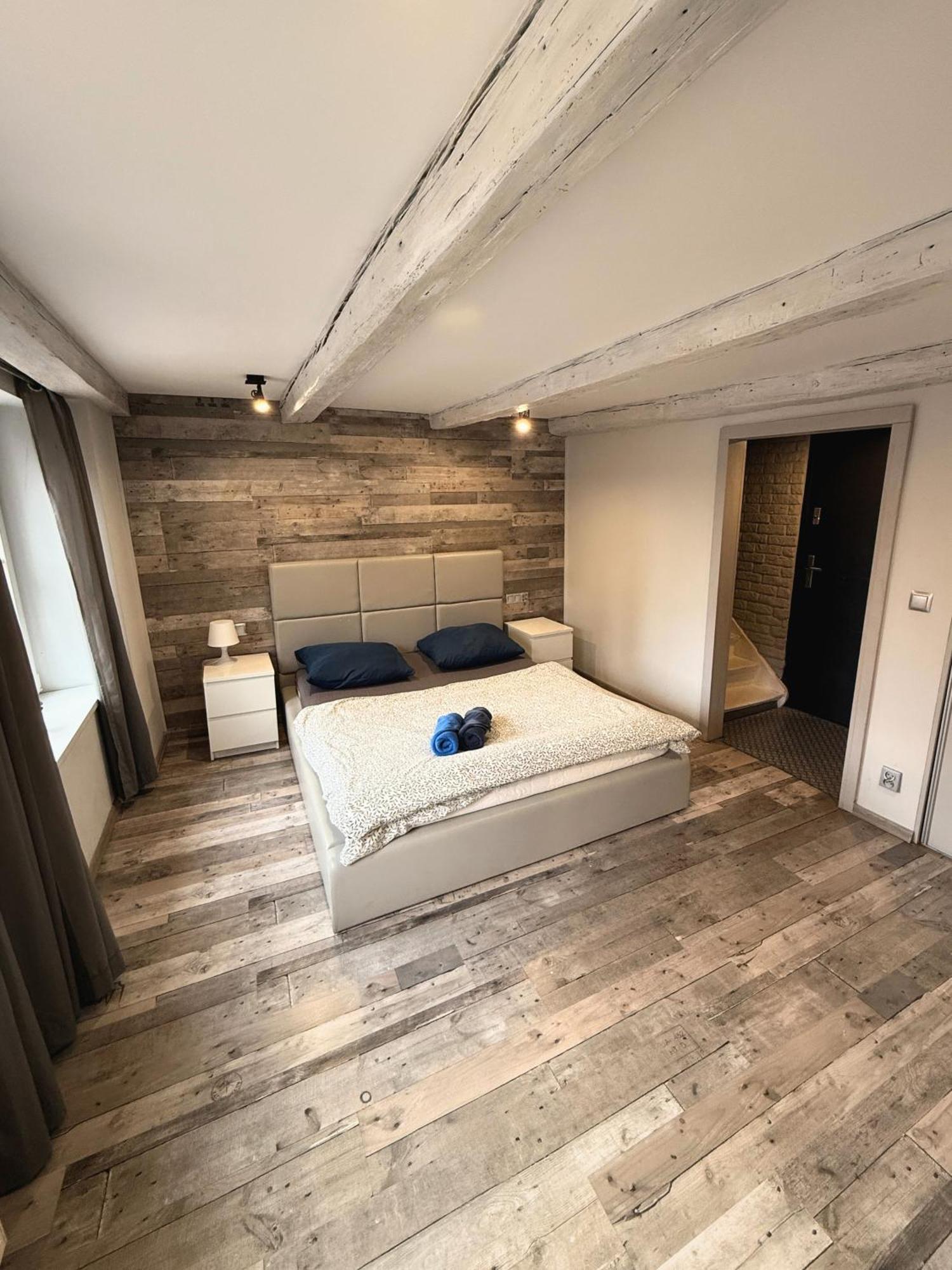 Apartament Z Widokiem Na Pomnik Kopernika - Rynek Staromiejski Torun Luaran gambar
