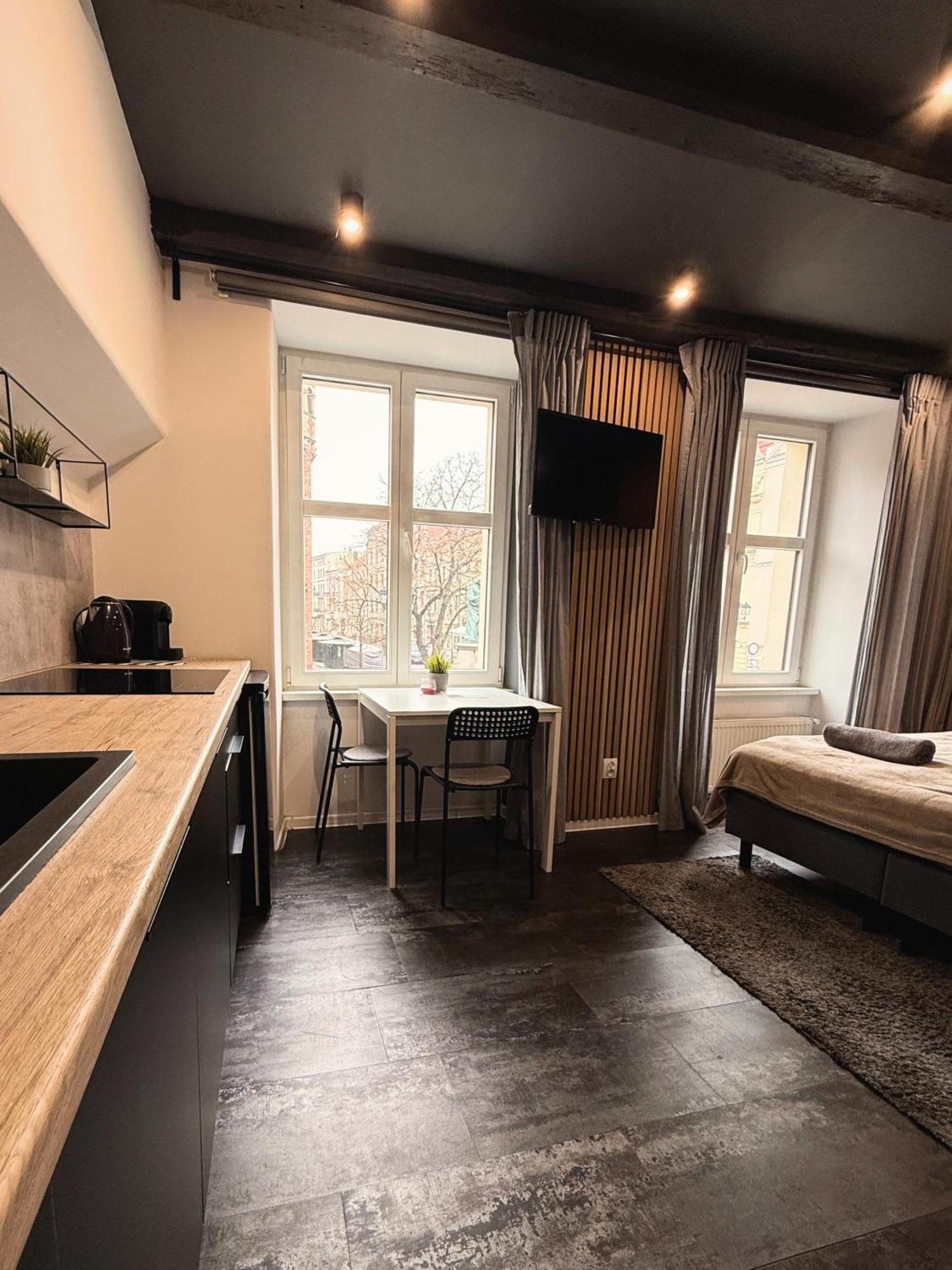 Apartament Z Widokiem Na Pomnik Kopernika - Rynek Staromiejski Torun Luaran gambar