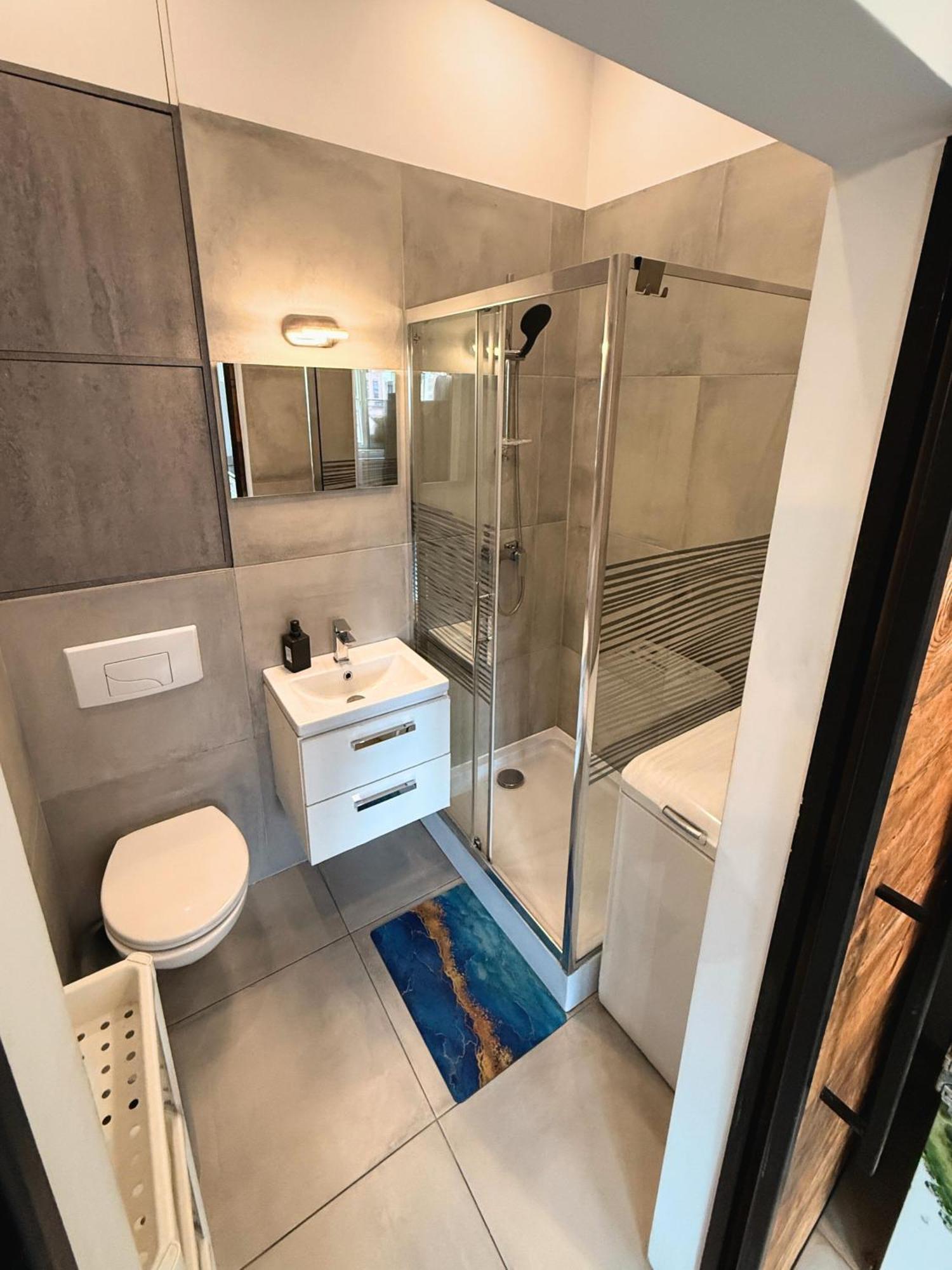 Apartament Z Widokiem Na Pomnik Kopernika - Rynek Staromiejski Torun Luaran gambar
