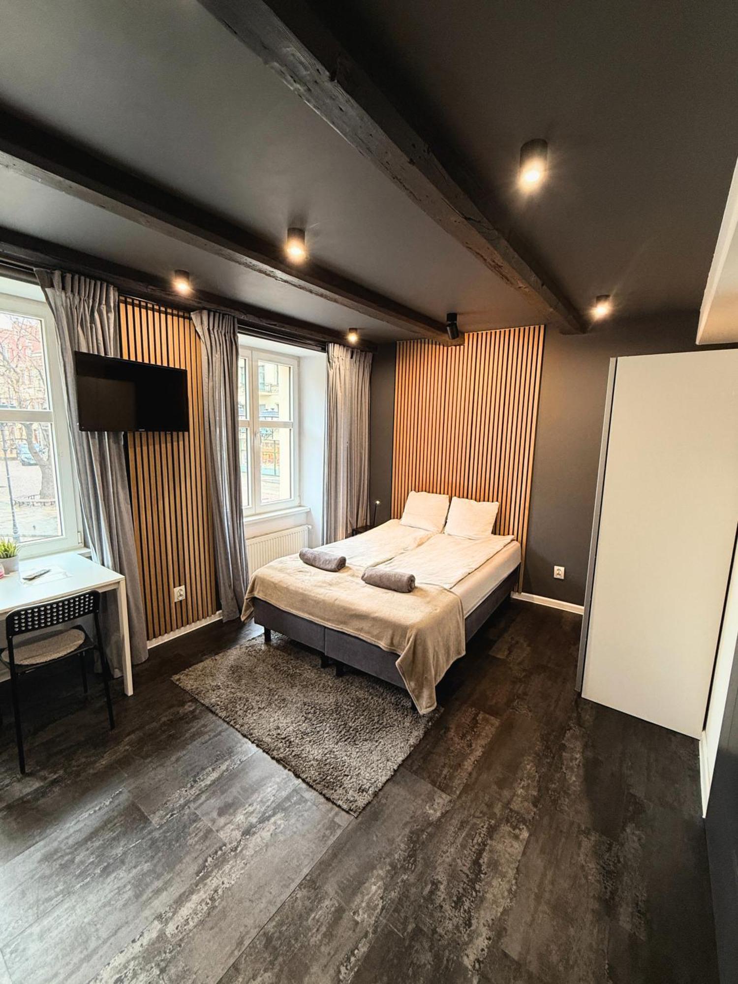Apartament Z Widokiem Na Pomnik Kopernika - Rynek Staromiejski Torun Luaran gambar